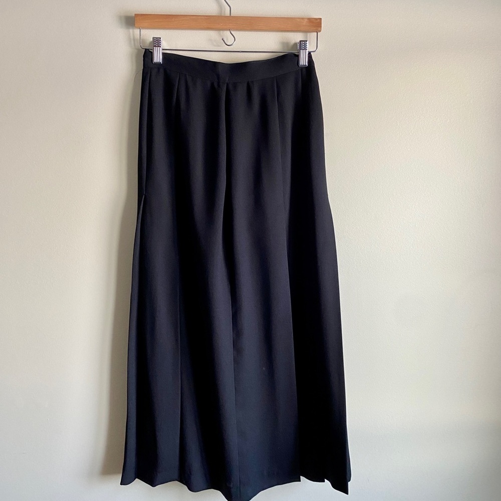 Vintage Cleo | Black Midi Pleated Skirt w/ Slit 35" Length